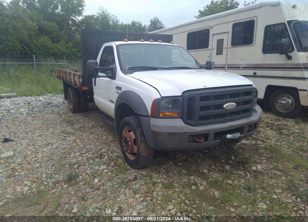 2005 FORD F-450 XL/XLT VIN: 1FDXF46P55EB53150