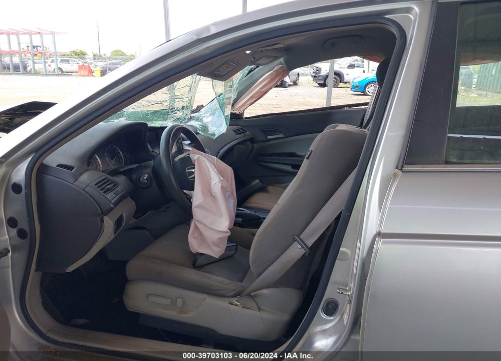 2009 HONDA ACCORD 2.4 LX-P VIN: JHMCP26449C012838