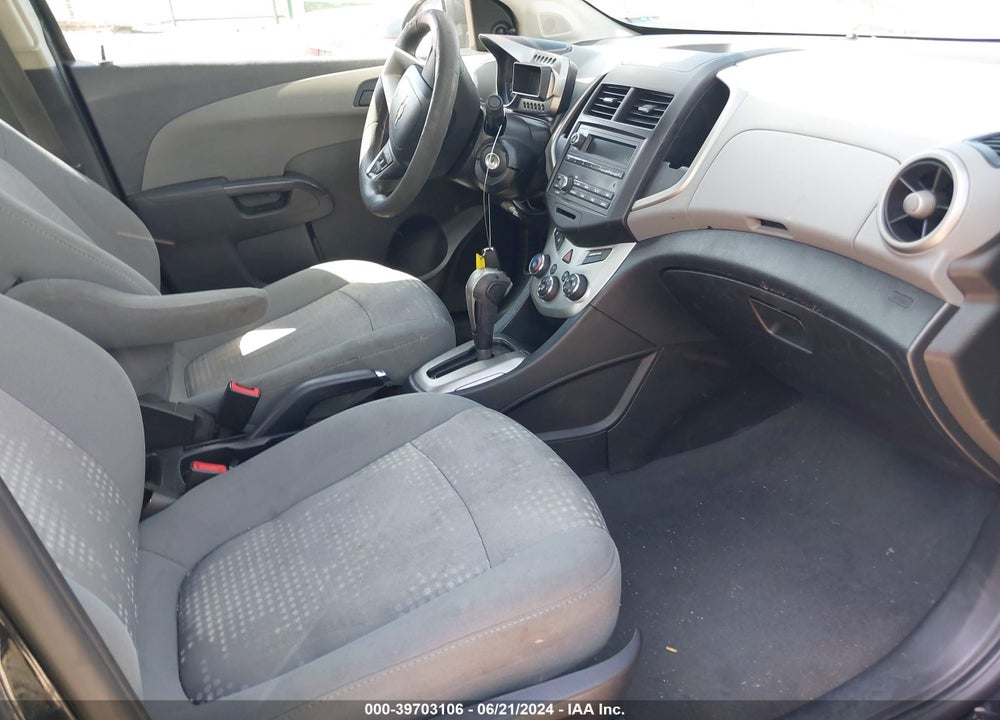 2015 CHEVROLET SONIC LS AUTO VIN: 1G1JA5SH1F4150761