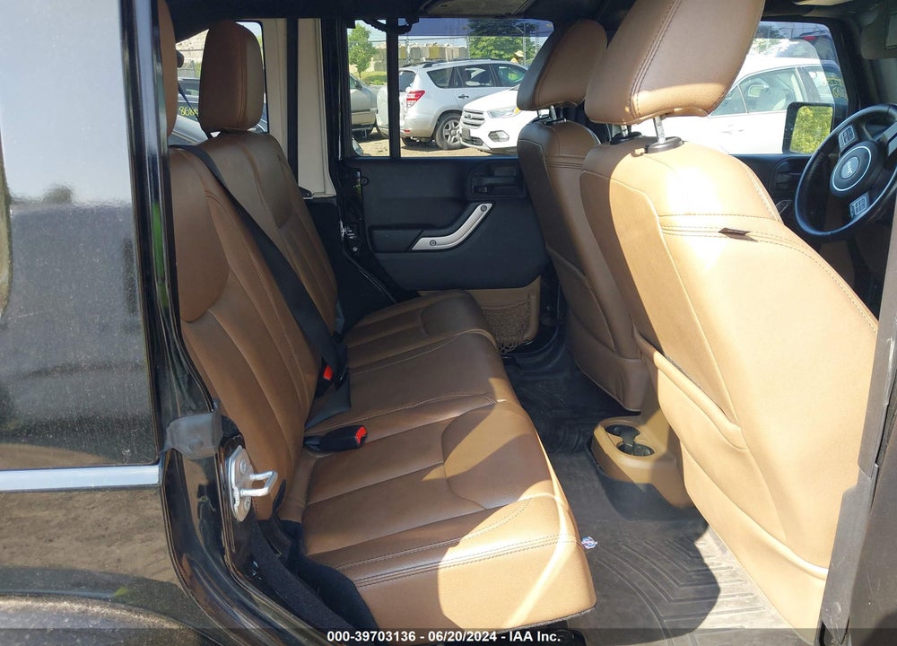 2015 JEEP WRANGLER UNLIMITED SAHARA VIN: 1C4HJWEG5FL770193