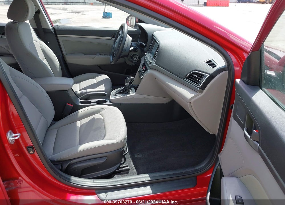 2017 HYUNDAI ELANTRA SE VIN: KMHD84LFXHU102536