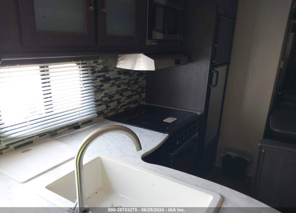 2019 WILDWOOD OTHER VIN: 4X4TWDD21KE033362