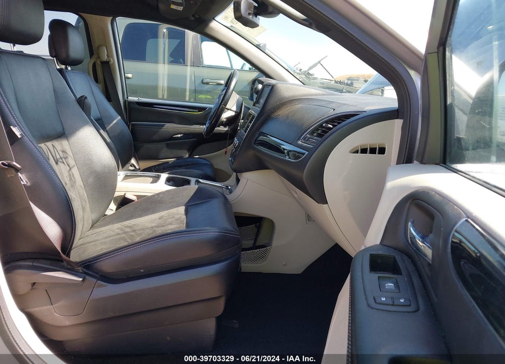 2019 DODGE GRAND CARAVAN SXT VIN: 2C4RDGCG1KR737004