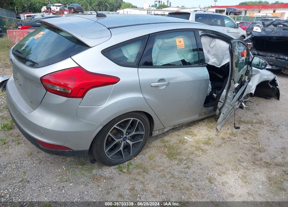 2018 FORD FOCUS SEL VIN: 1FADP3M2XJL221055