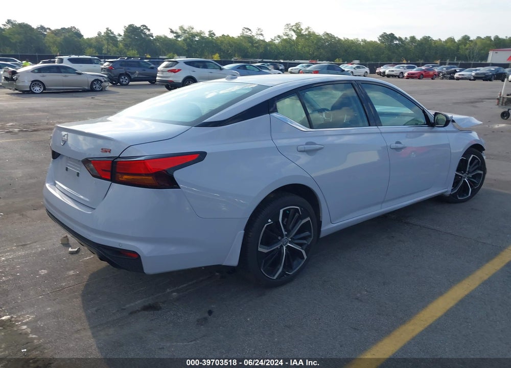 2024 NISSAN ALTIMA SR FWD VIN: 1N4BL4CV3RN325276