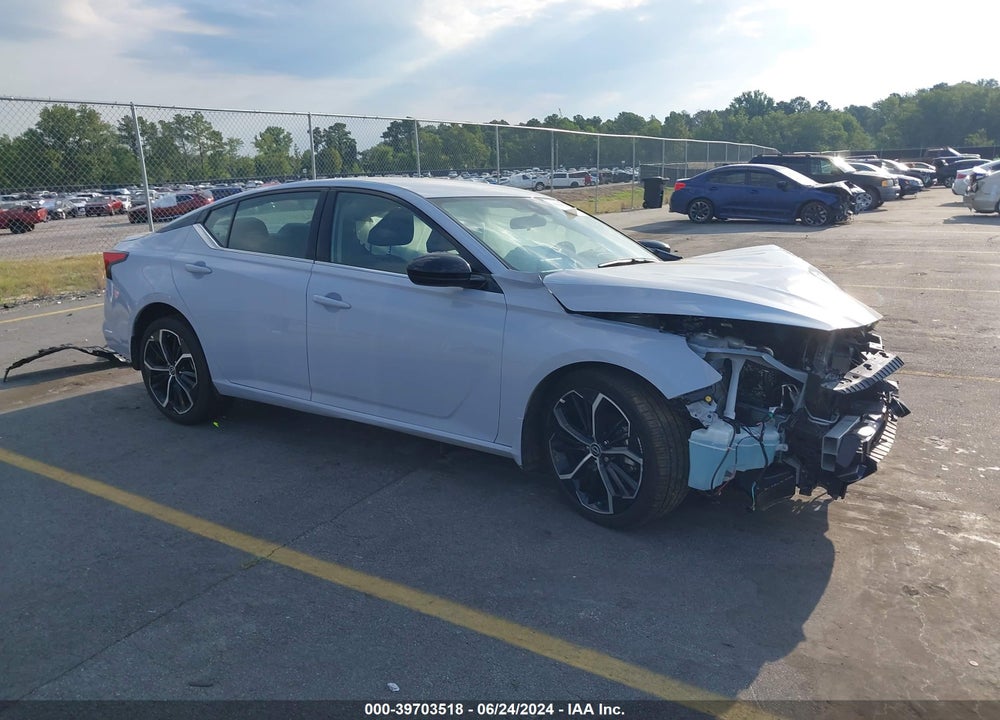 2024 NISSAN ALTIMA SR FWD VIN: 1N4BL4CV3RN325276