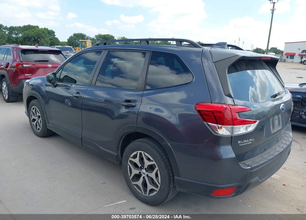 2022 SUBARU FORESTER PREMIUM VIN: JF2SKAEC0NH493586