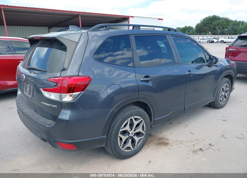2022 SUBARU FORESTER PREMIUM VIN: JF2SKAEC0NH493586