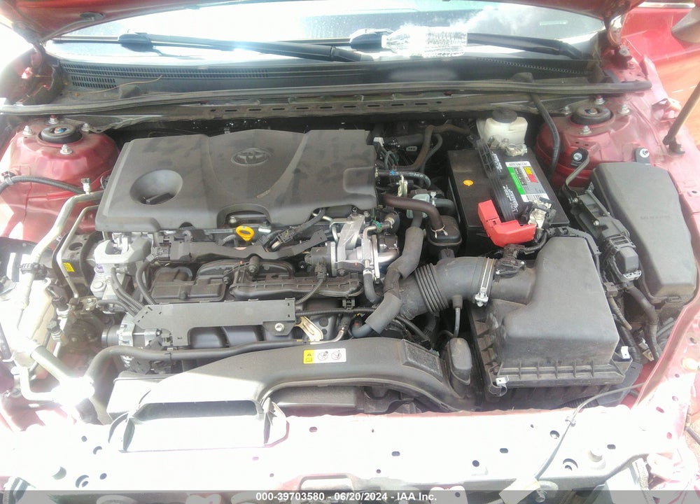 2018 TOYOTA CAMRY SE VIN: 4T1B11HK2JU667580