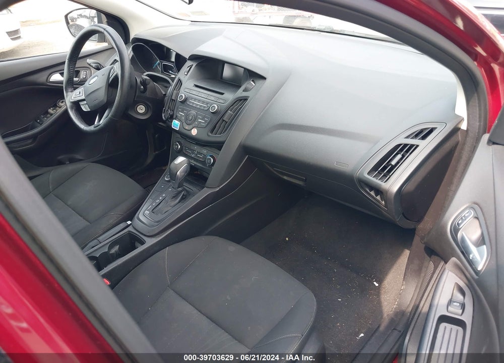 2015 FORD FOCUS SE VIN: 1FADP3F20FL355447