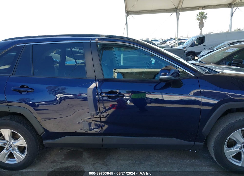 2021 TOYOTA RAV4 XLE VIN: 2T3W1RFV9MW121495