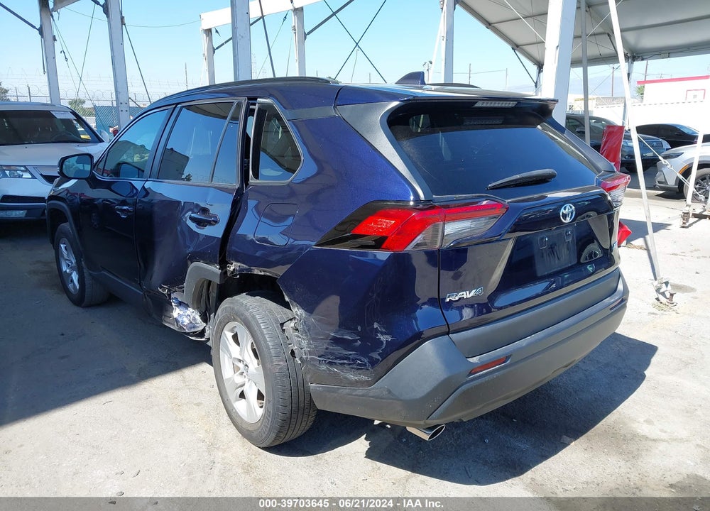 2021 TOYOTA RAV4 XLE VIN: 2T3W1RFV9MW121495