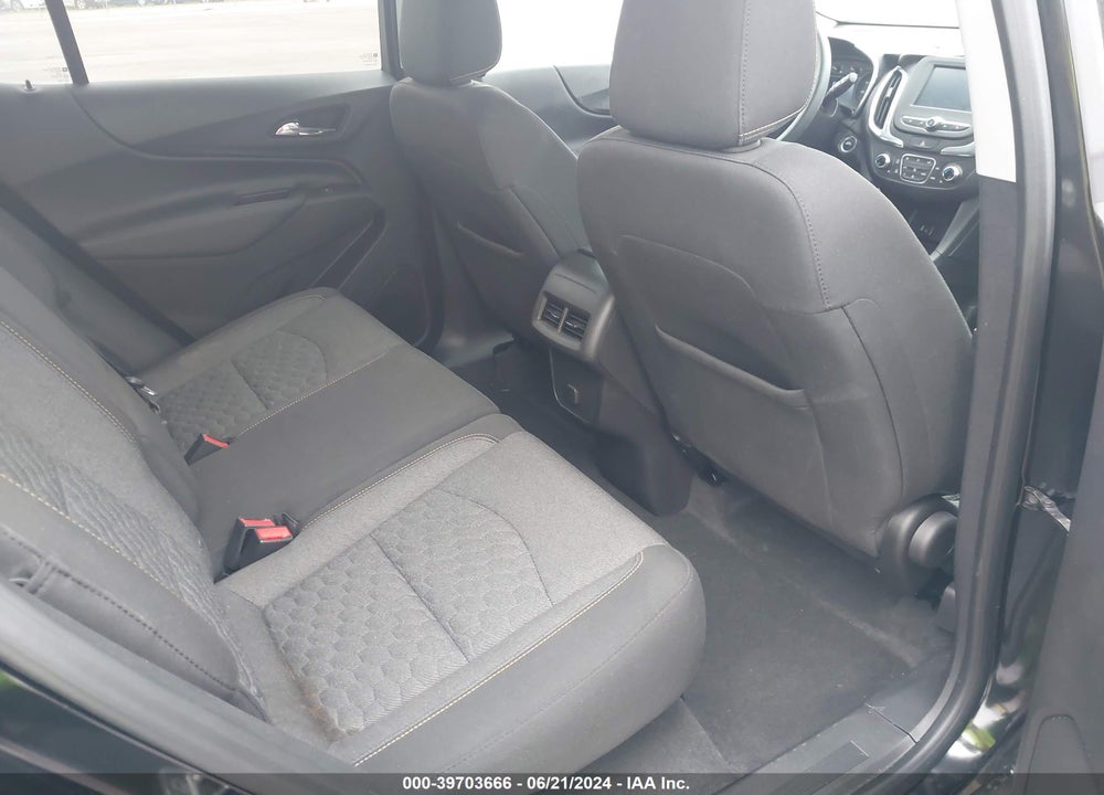 2018 CHEVROLET EQUINOX LT VIN: 2GNAXSEV5J6182410