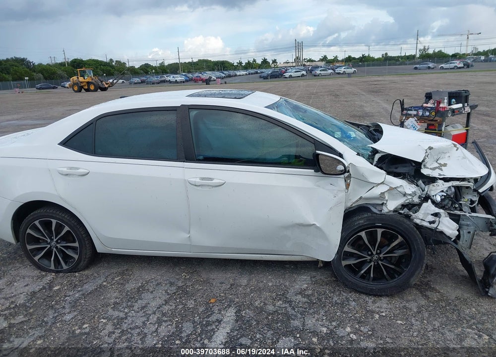 2017 TOYOTA COROLLA SE VIN: 5YFBURHE5HP657945