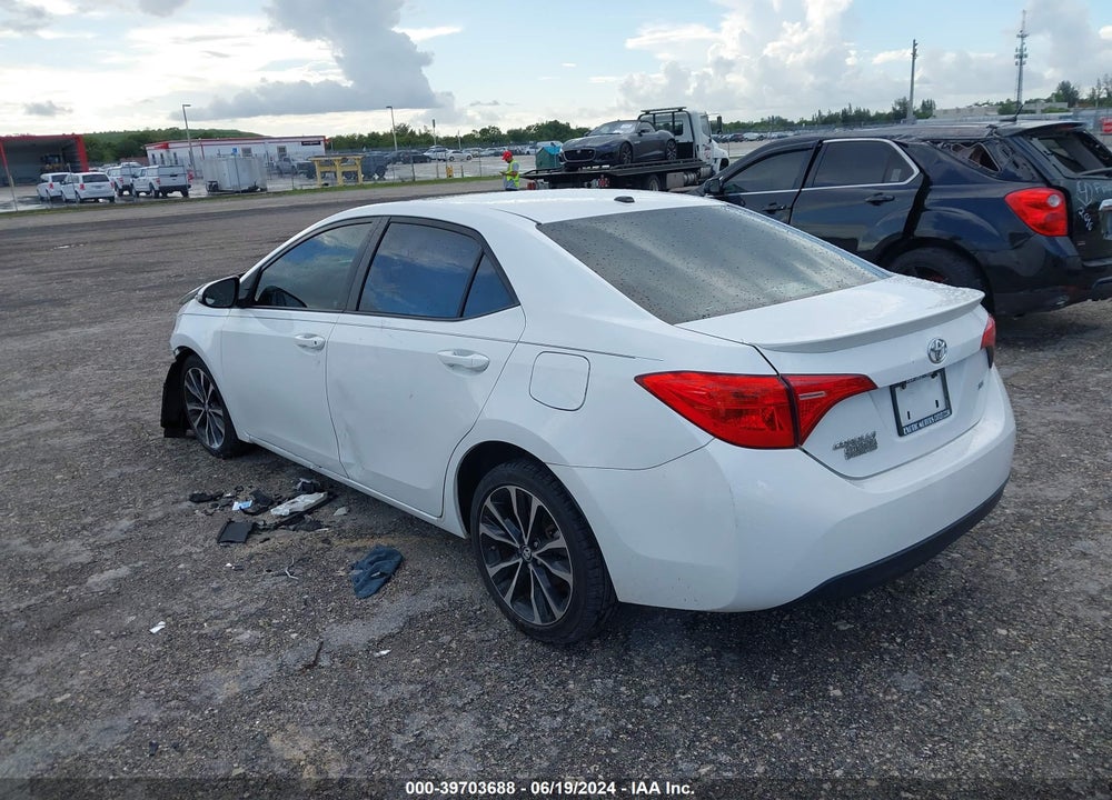 2017 TOYOTA COROLLA SE VIN: 5YFBURHE5HP657945