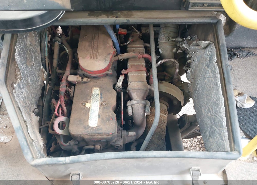 2010 FREIGHTLINER CHASSIS M LINE WALK-IN VAN VIN: 4UZAARDU0ACAM0676