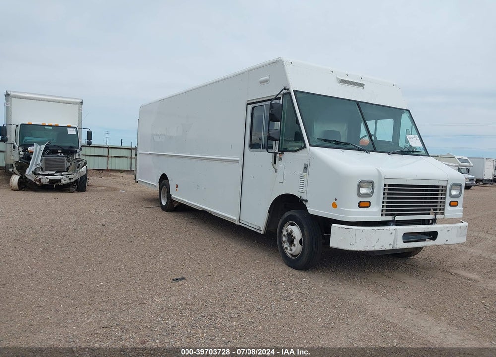 2010 FREIGHTLINER CHASSIS M LINE WALK-IN VAN VIN: 4UZAARDU0ACAM0676