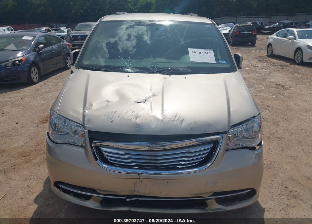 2015 CHRYSLER TOWN & COUNTRY LX VIN: 2C4RC1AG3FR675291