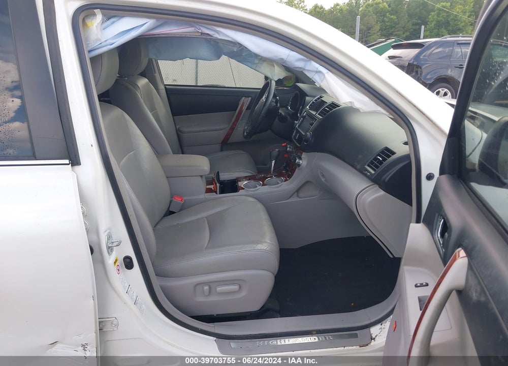 2013 TOYOTA HIGHLANDER LIMITED V6 VIN: 5TDDK3EH7DS208522