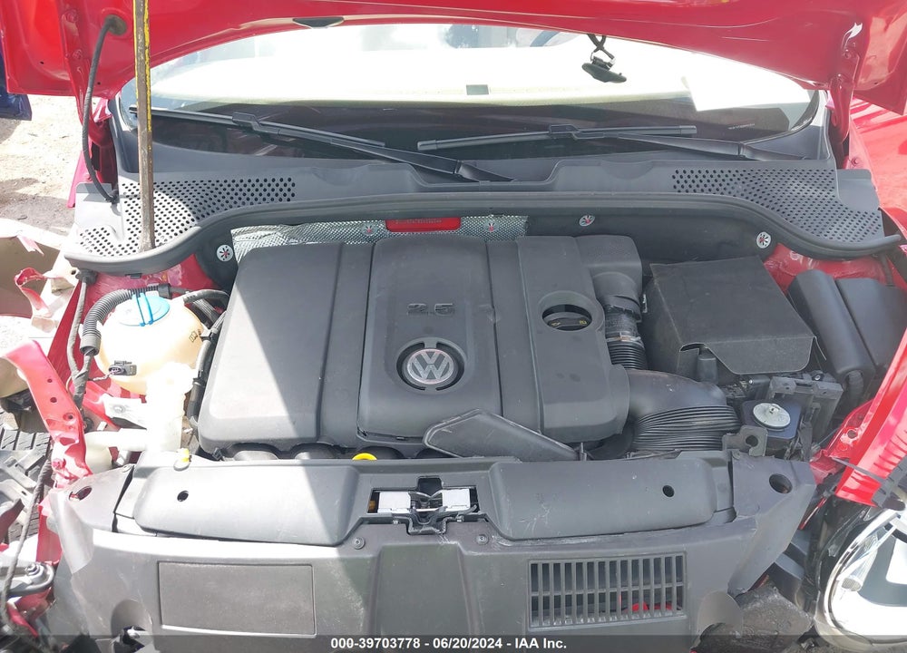 2014 VOLKSWAGEN BEETLE 2.5L VIN: 3VWJX7AT9EM632644