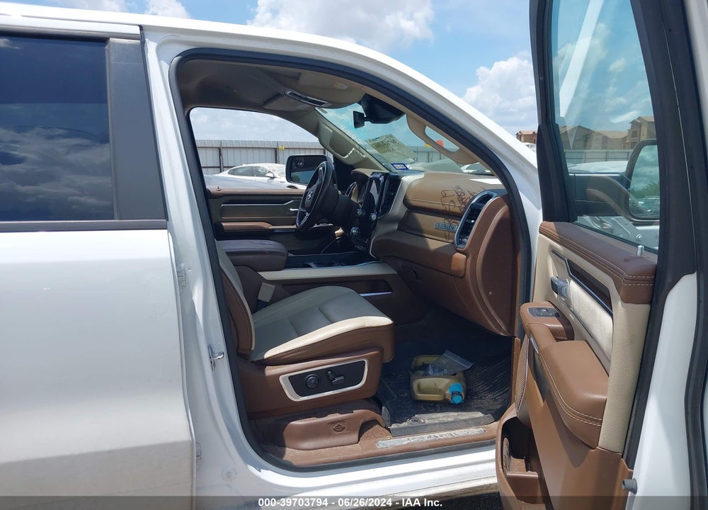 2021 RAM 1500 LAIE  4X2 5'7 BOX VIN: 1C6RREJT3MN567855