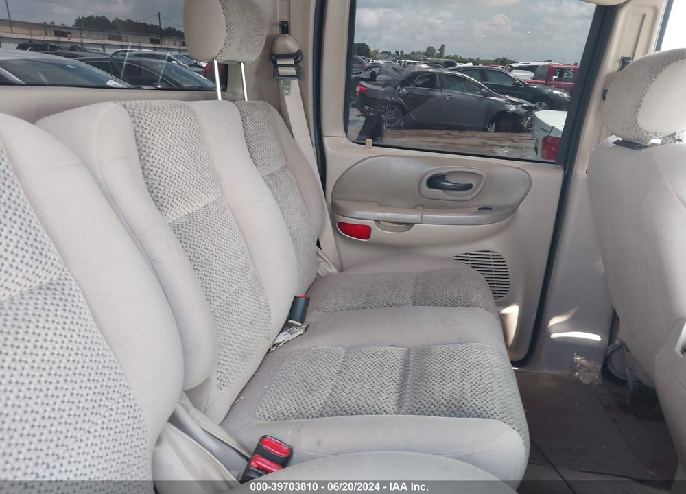 2002 FORD F-150 LARIAT/XLT VIN: 1FTRW07632KD18525