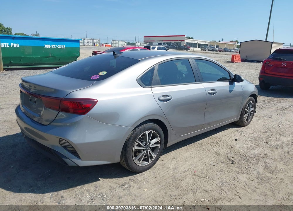 2023 KIA FORTE VIN: 3KPF24AD3PE625832