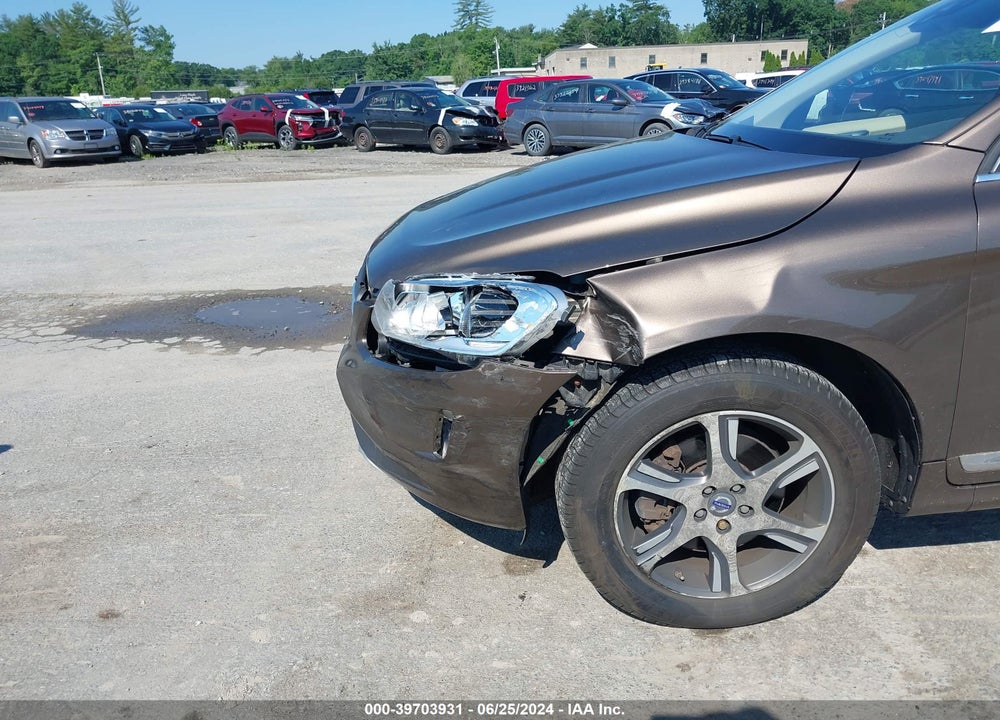 2014 VOLVO XC60 T6/T6 PLATINUM/T6 PREMIER PLUS/T6 R-DESIGN/T6 R-DESIGN PLATINUM/T6 R-DESIGN PREMIER PLUS VIN: YV4902DZ4E2539368