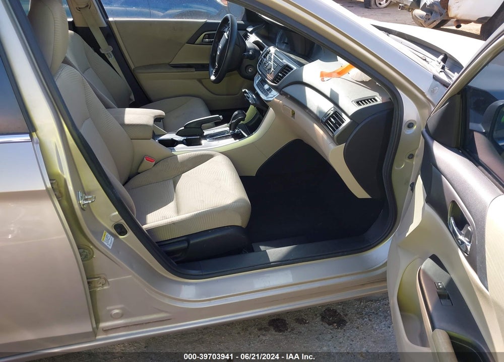 2015 HONDA ACCORD LX VIN: 1HGCR2F35FA150481