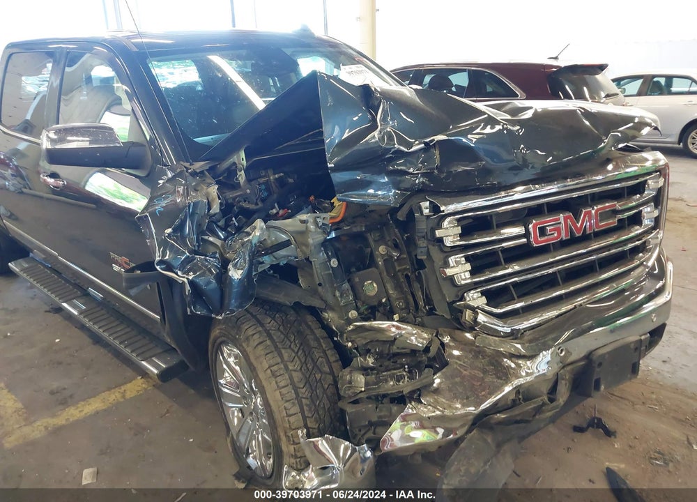 2018 GMC SIERRA 1500 SLT VIN: 3GTU2NEC6JG451068
