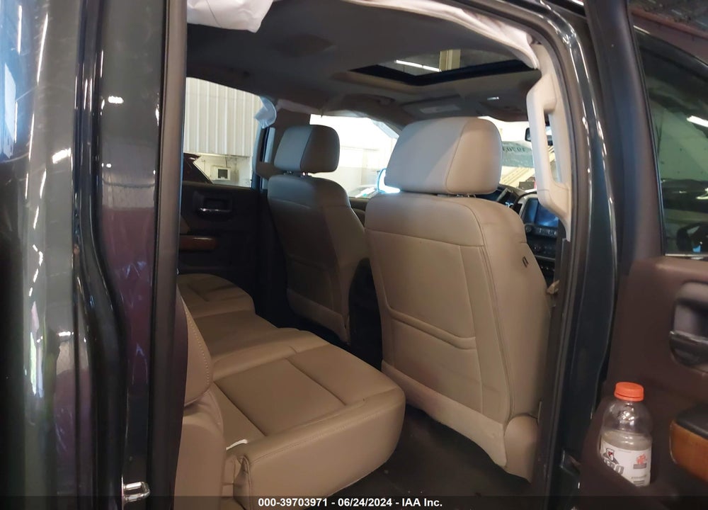 2018 GMC SIERRA 1500 SLT VIN: 3GTU2NEC6JG451068