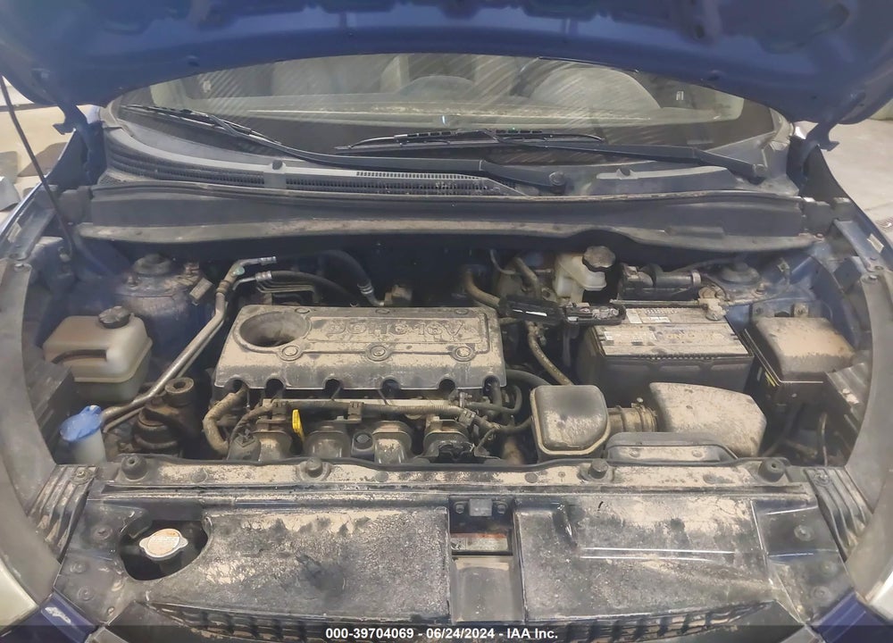 2010 HYUNDAI TUCSON VIN: KM8JU3AC7AU081667