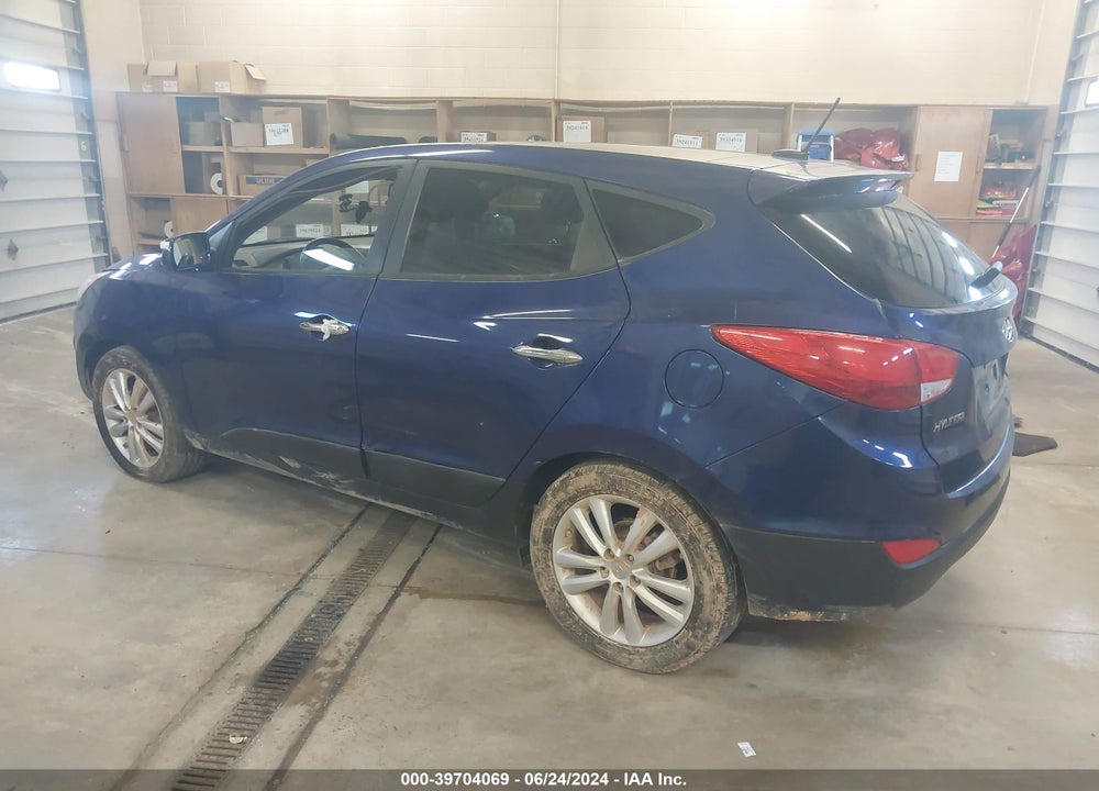 2010 HYUNDAI TUCSON VIN: KM8JU3AC7AU081667