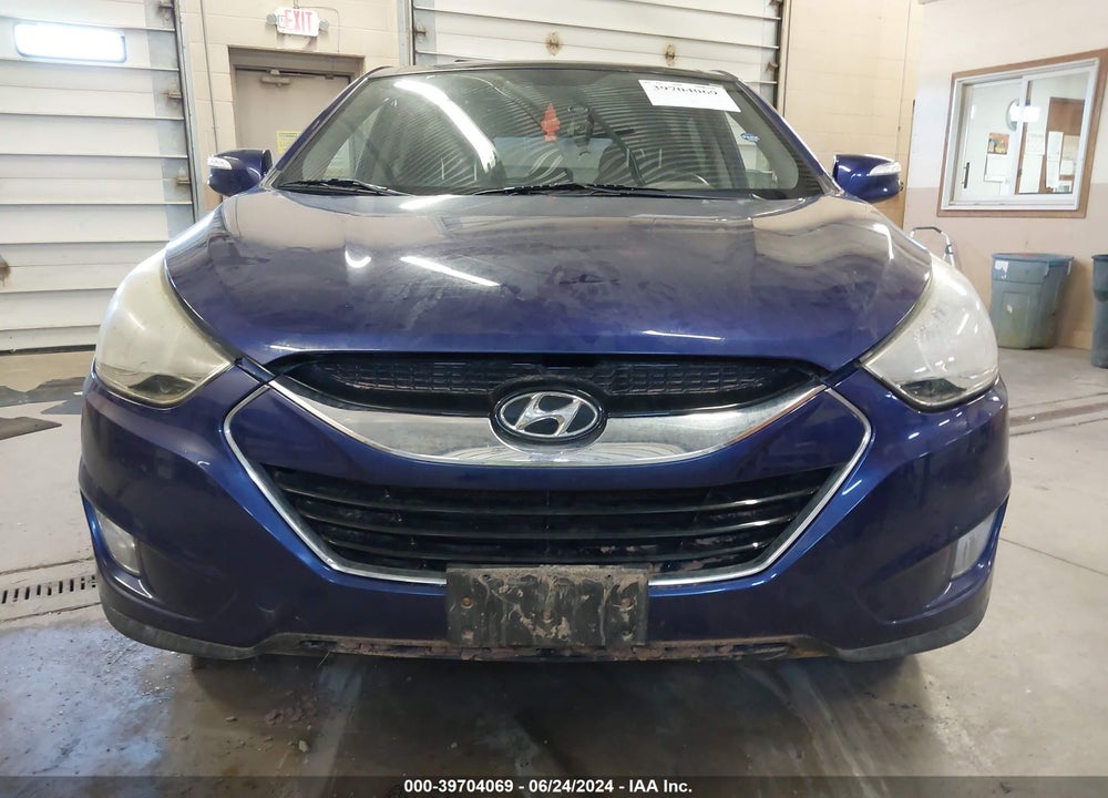 2010 HYUNDAI TUCSON VIN: KM8JU3AC7AU081667