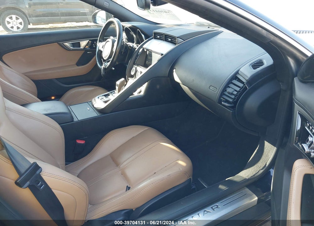 2016 JAGUAR F-TYPE VIN: SAJWA6AT0G8K33442