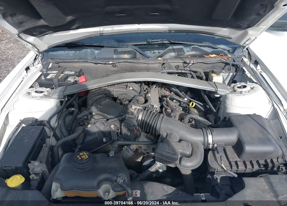2014 FORD MUSTANG V6 VIN: 1ZVBP8EM6E5266676