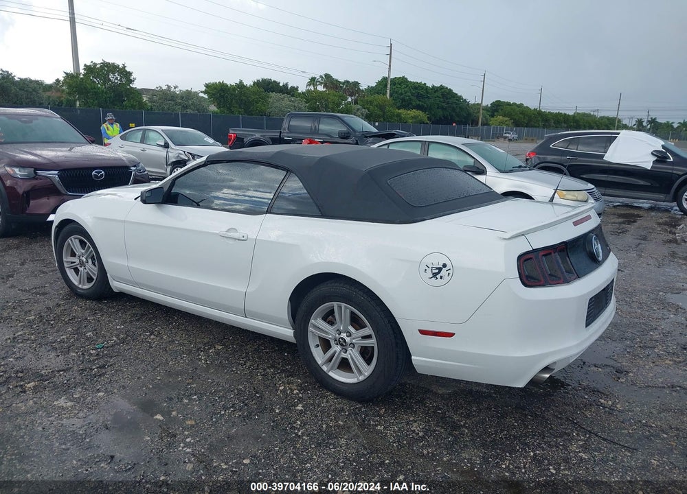 2014 FORD MUSTANG V6 VIN: 1ZVBP8EM6E5266676