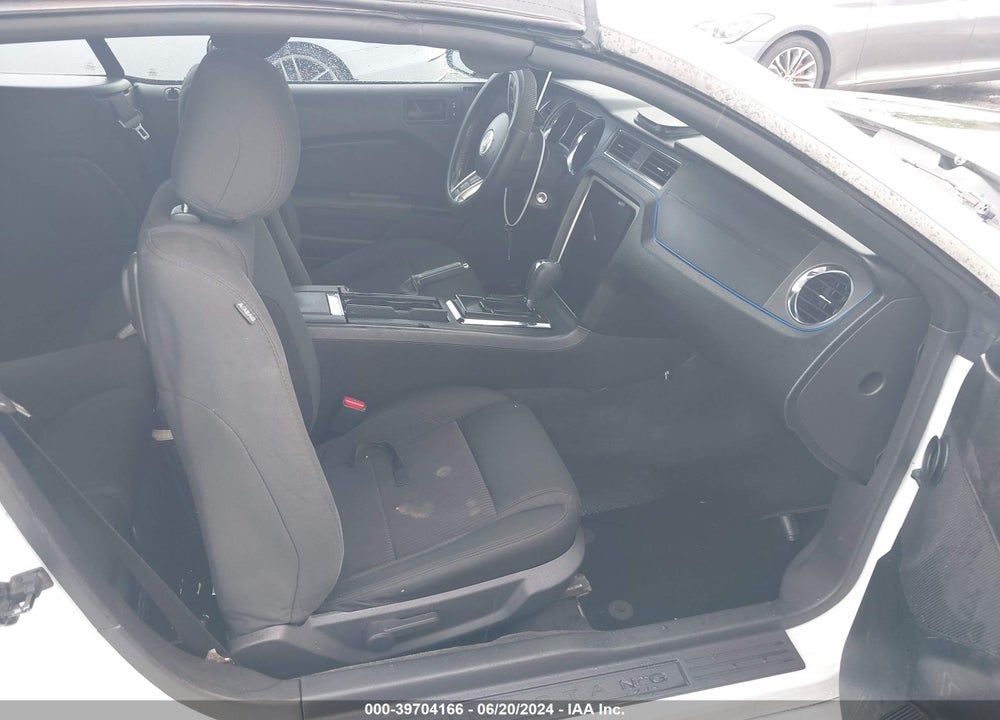 2014 FORD MUSTANG V6 VIN: 1ZVBP8EM6E5266676