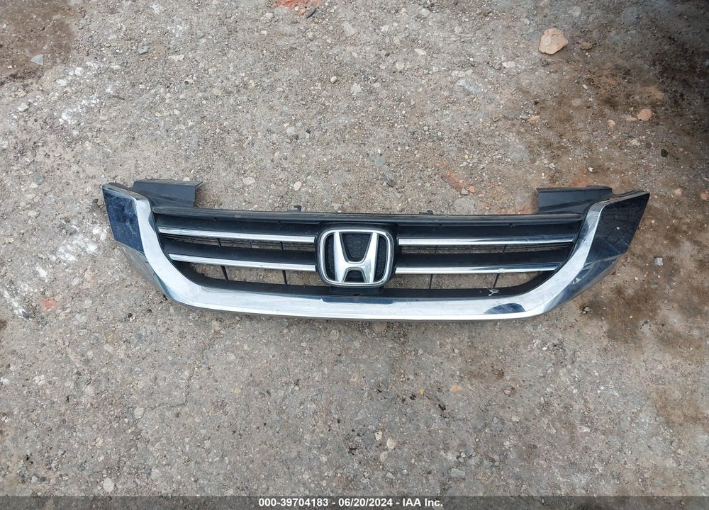 2013 HONDA ACCORD LX VIN: 1HGCR2F33DA270650