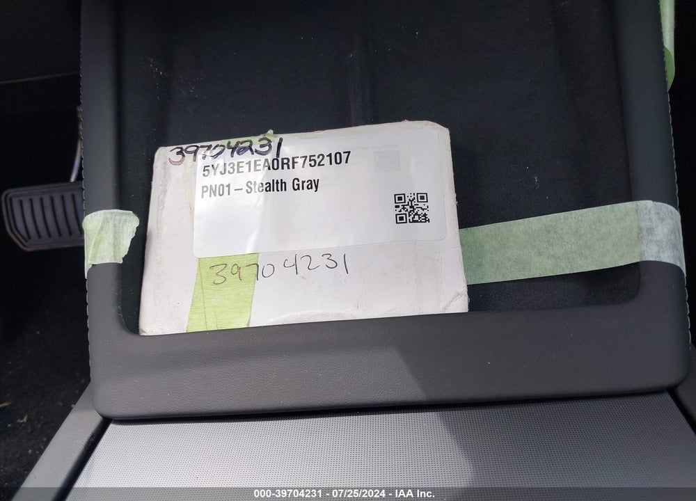 2024 TESLA MODEL 3 REAR-WHEEL DRIVE VIN: 5YJ3E1EA0RF752107