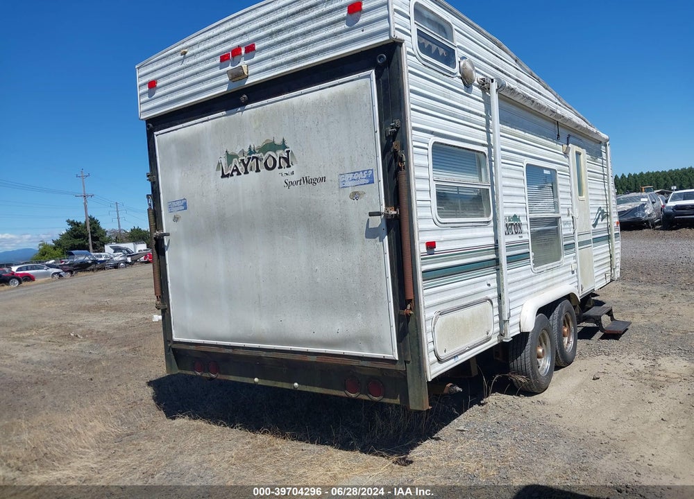 2001 SKYLINE TRAILERS SPORTWAGON TOY HAULE VIN: 1SL200K231A000286