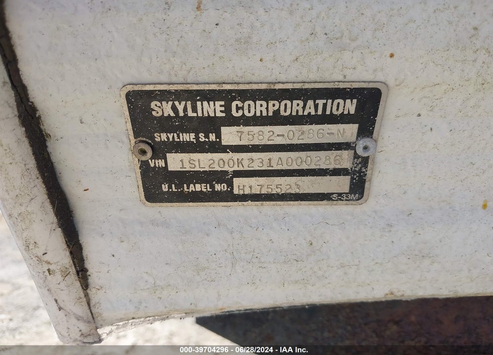 2001 SKYLINE TRAILERS SPORTWAGON TOY HAULE VIN: 1SL200K231A000286