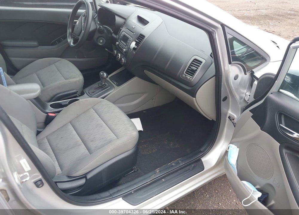 2015 KIA FORTE LX VIN: KNAFK4A69F5262249