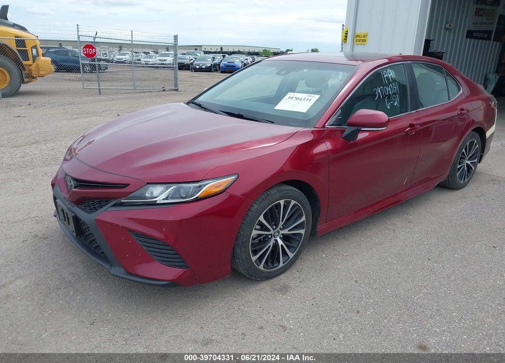2018 TOYOTA CAMRY SE VIN: 4T1B11HK2JU666977