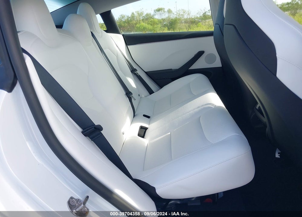 2024 TESLA MODEL 3 VIN: 5YJ3E1ET5RF782320