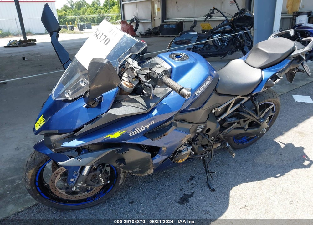 2022 SUZUKI GSX1000 GT/GT+ VIN: JS1EK12B6N7100200