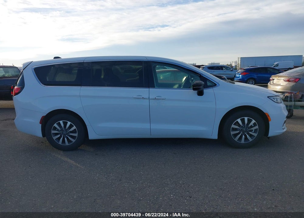 2024 CHRYSLER PACIFICA HYBRID SELECT VIN: 2C4RC1S77RR121643