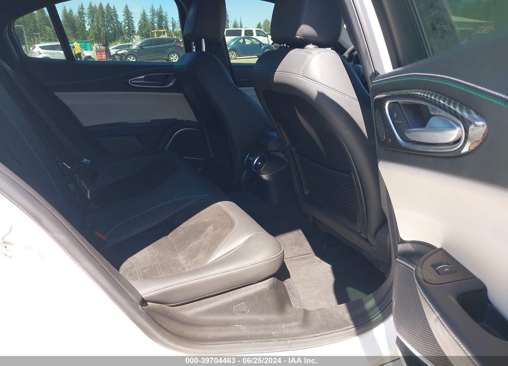 2018 ALFA ROMEO GIULIA QUADRIFOGLIO RWD VIN: ZARFAEAV0J7586244