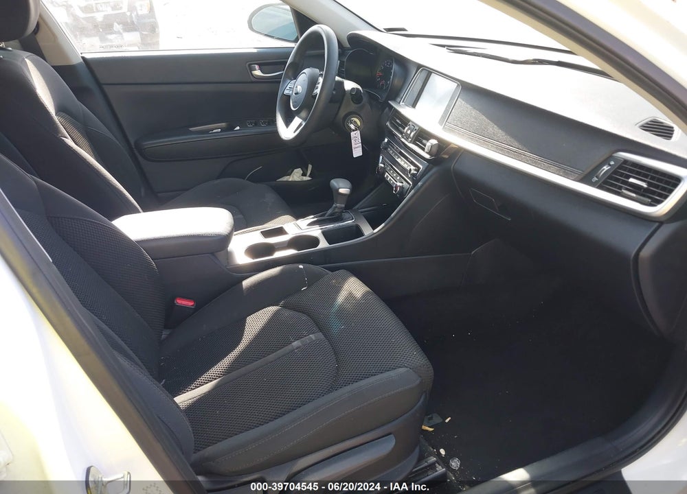 2019 KIA OPTIMA LX VIN: 5XXGT4L39KG350053