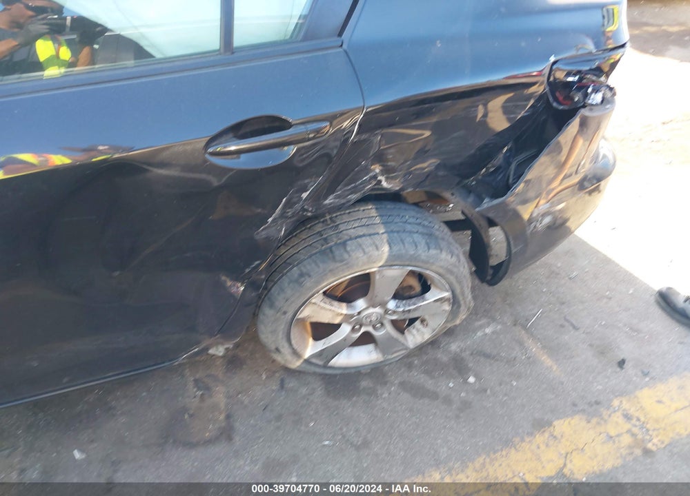 2012 MAZDA 3 S TOURING VIN: JM1BL1V53C1588226